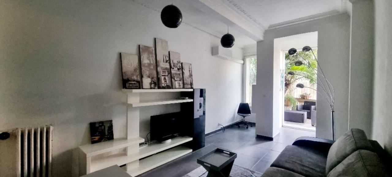 Large 37 M With Terrace *